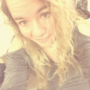 Meet your Posher, Mara